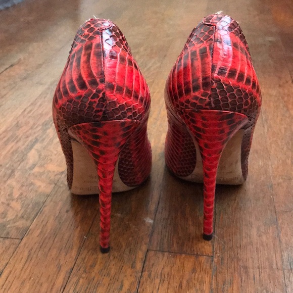 Jimmy Choo Red 'anouk' Elaphe Snakeskin Pumps 38.5 - Picture 4 of 9